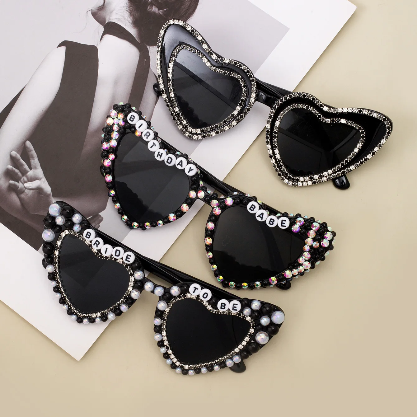 KLASSNUM Colorful Pearl wedding party sunglasses Heart Big Frame Love Inlaid Pearl Ladies Sunglasses Letter Pearl Black shades