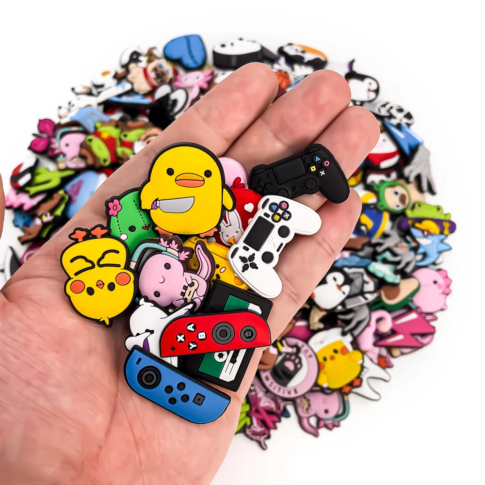 20/50/100PCS Random Shoe Charms Catoon Animal Shoe Decoration for Clog Kawaii Style Shoe Buckle Sandal Pendant fit Tote Bag Gift