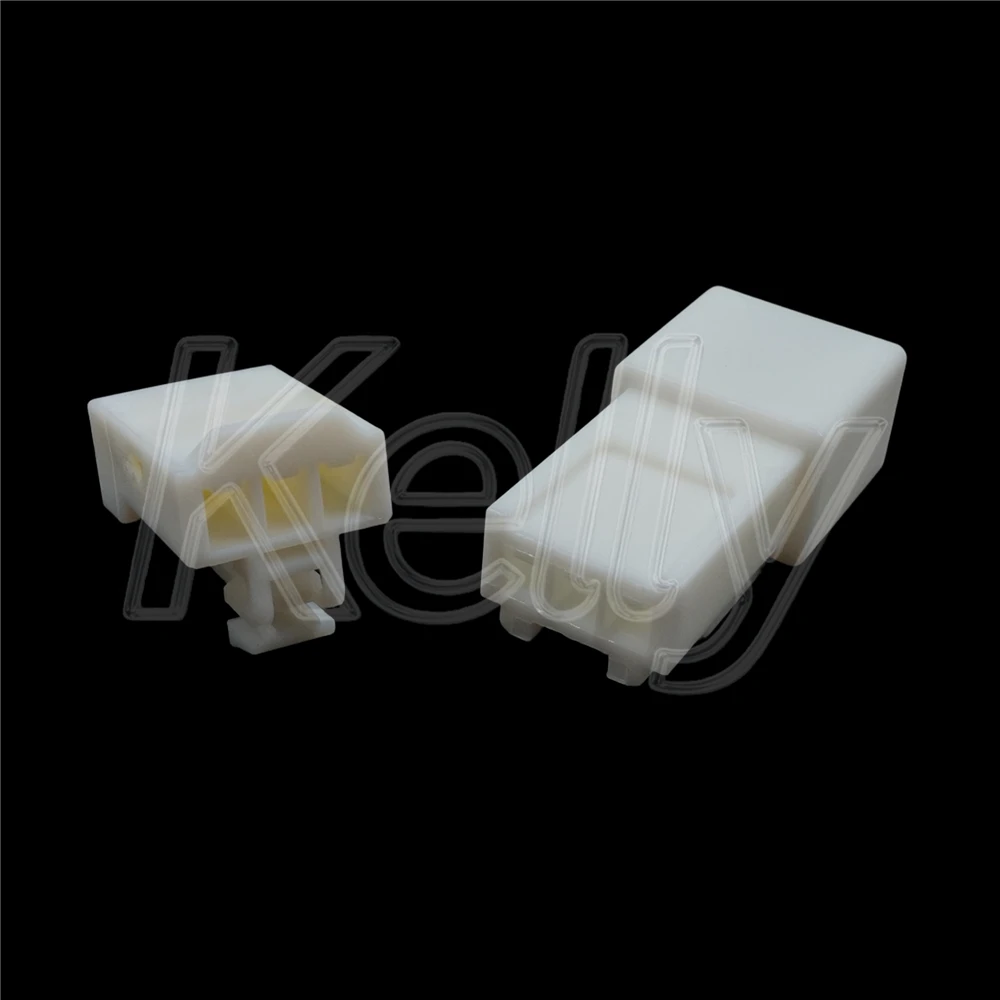 3P Auto Wiring Harness Socket Electric Plastic Cable Connector MG641035 MG651032 7283-1030 6520-0577 6520-0492