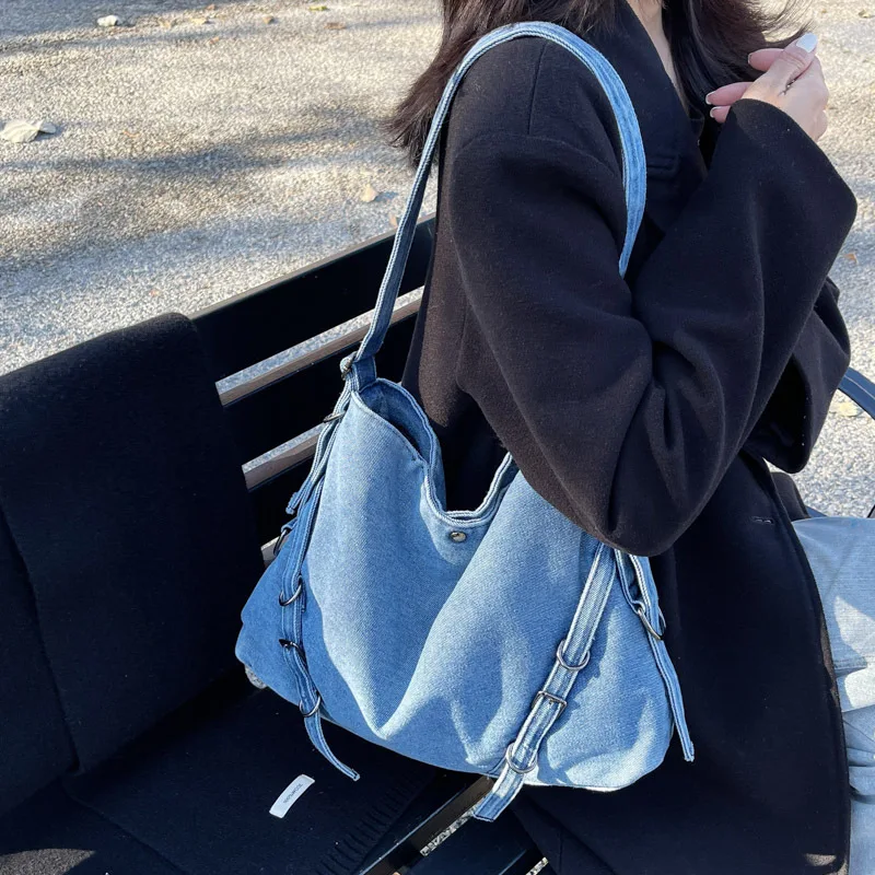 

2025 New Women's Large Capacity Vintage Denim Bag, Stylish Crossbody Tote Purse for Work & Casual Outings.