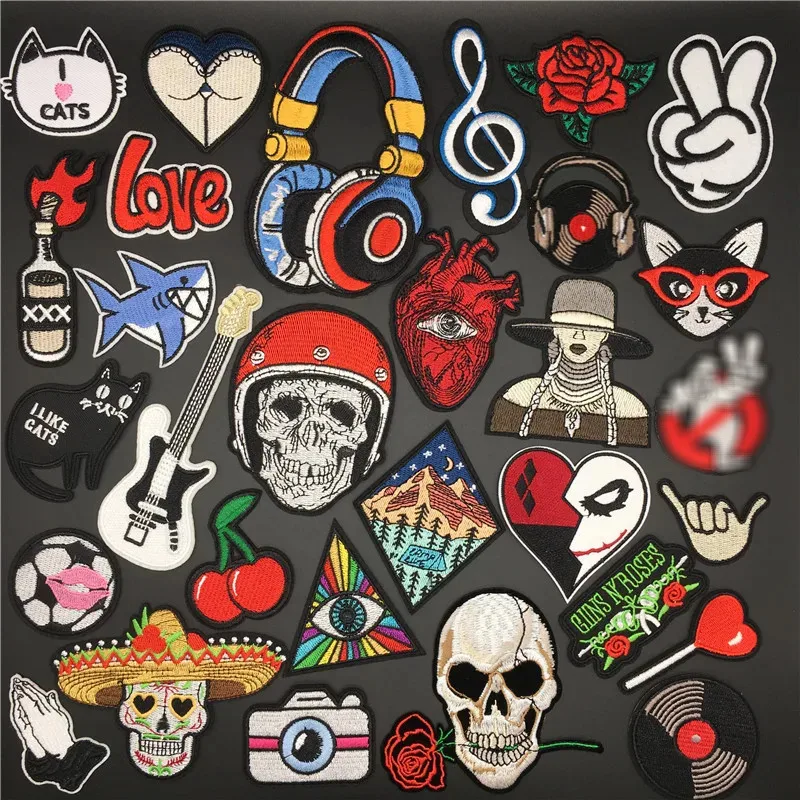 Music Headset Skull Patches Embroidered Stripe for Clothing Badge Decorative Clothes Sticker Diy Iron on Patch Appliques