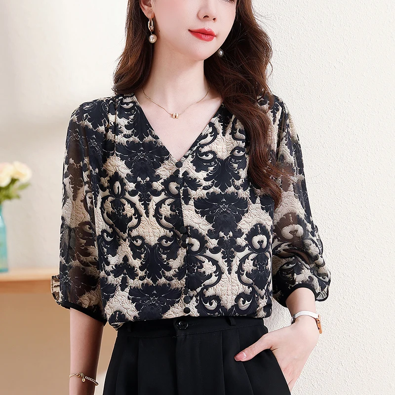 New Fashion Beautiful 3D Floral Printed Shirts Summer 3/4 Sleeve Women Streetwear Silk Blouses Loose Casual Ladies Pullovers Top