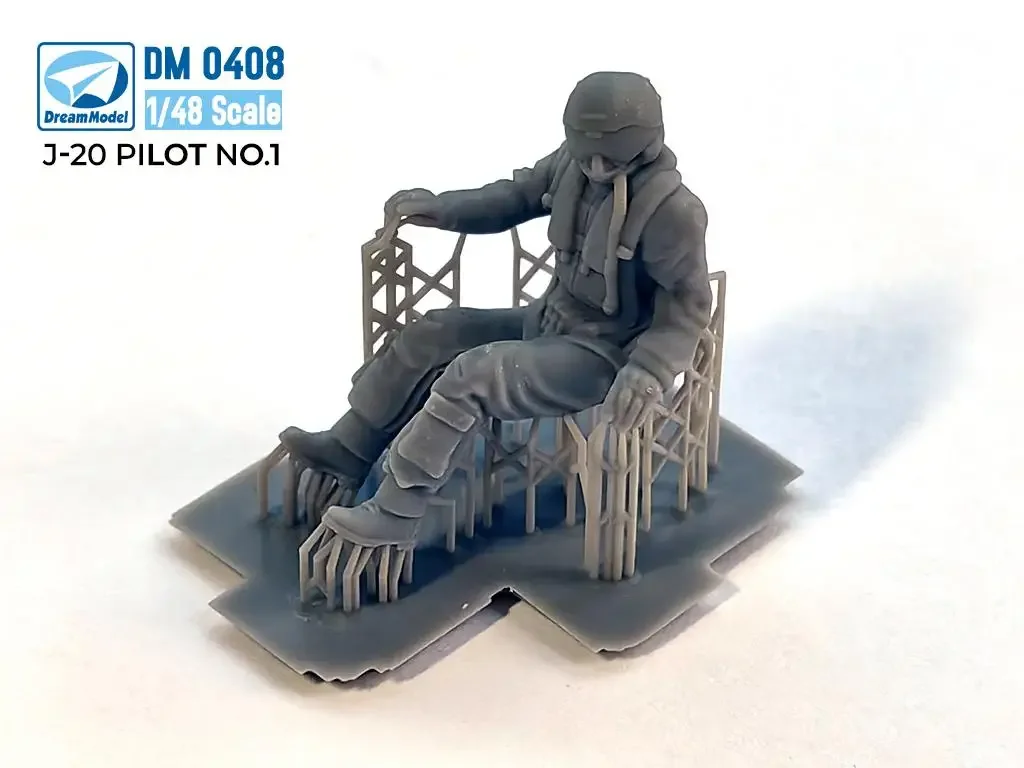 Dream Model 1/48 1/72 J-20 Pilot NO.1 /NO.2 / In Standing Posture / Front / Rear