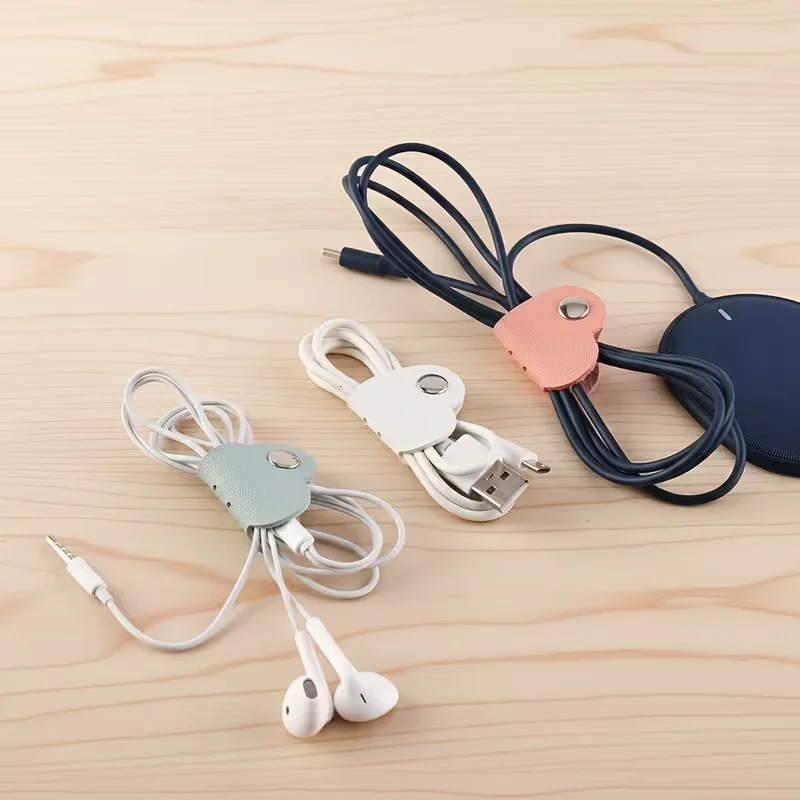 Heart-Shaped Wire Storage Holder Two Random Colors Organizer for Neatly Arranging And Preventing Tangles