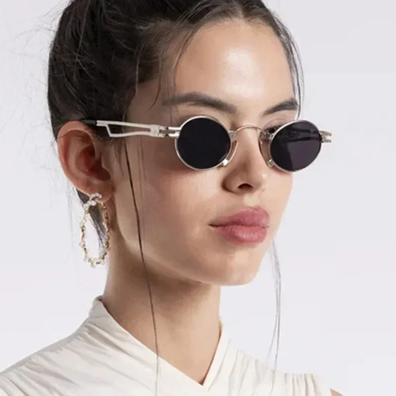 Lunettes de soleil vintage pour femmes, petites montures métalliques rondes ajourées, style rétro punk, verres colorés pour hommes, lunettes de soleil originales