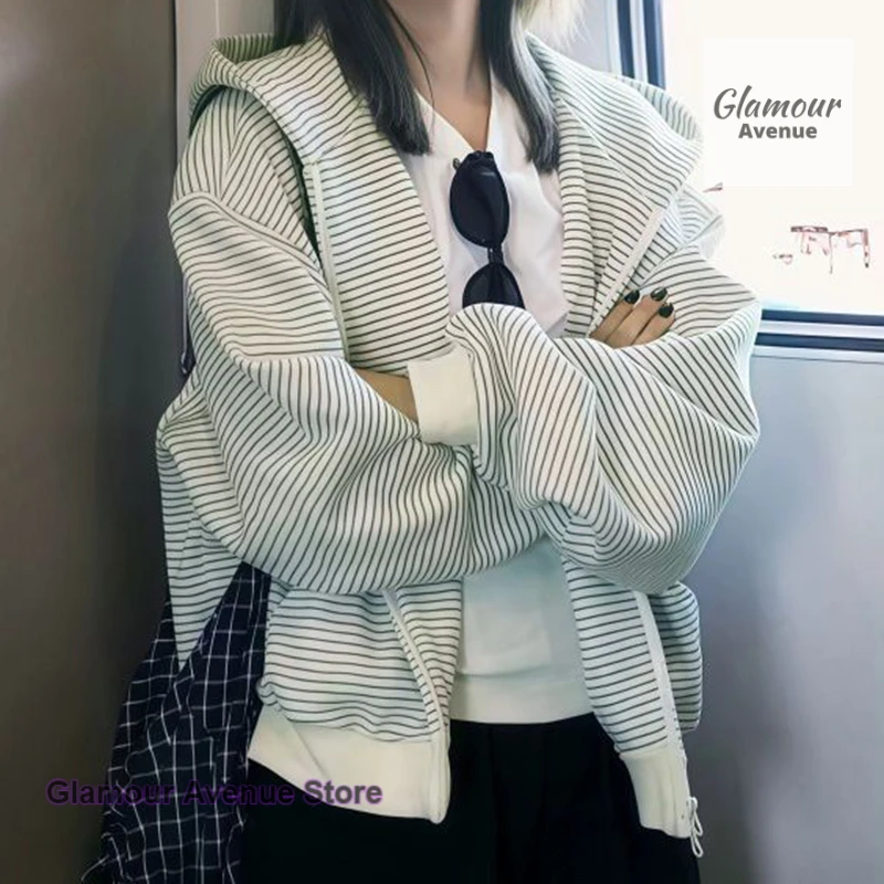 

Korean style lazy wind gray striped zipper hooded sweater coat women's spring and autumn new fashion Joker casual cardigan coat.