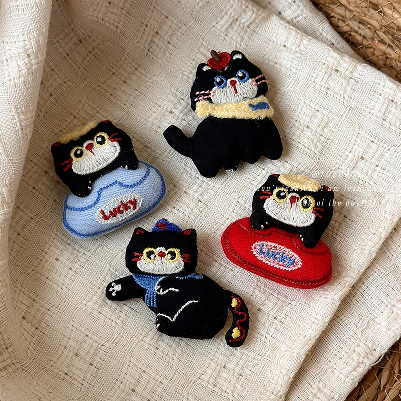 Brooch Pin Cute Black Cat Embroidered Cloth Cartoon Women Sweater Bag Hat Decoration Fun Accessory Small Portable Lightweight
