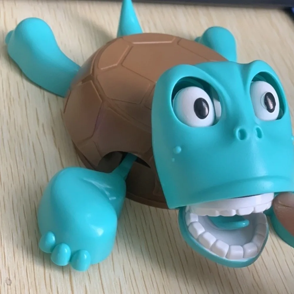 

Crossed Legs&Staring Eyes Panicked Turtle Coaster Press Type Frightened Turtle Turtle Cup Pad Quirky Toys Ornament Anti-scald
