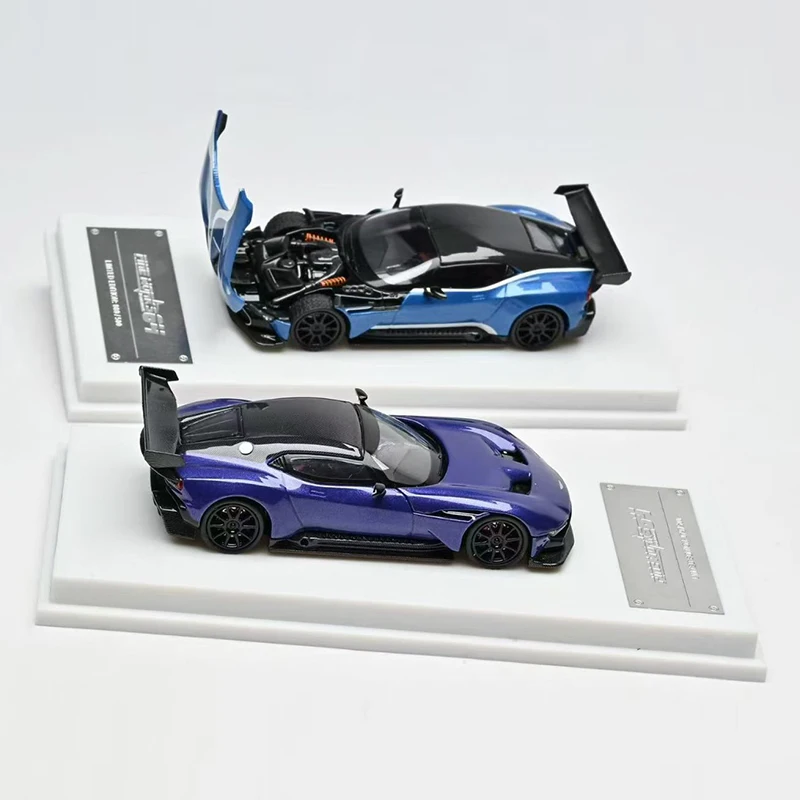 

Предпродажа Fine Works 1:64 Vulcan Purpley Blue Литая под давлением диорама Коллекция моделей автомобилей Миниатюрные игрушки