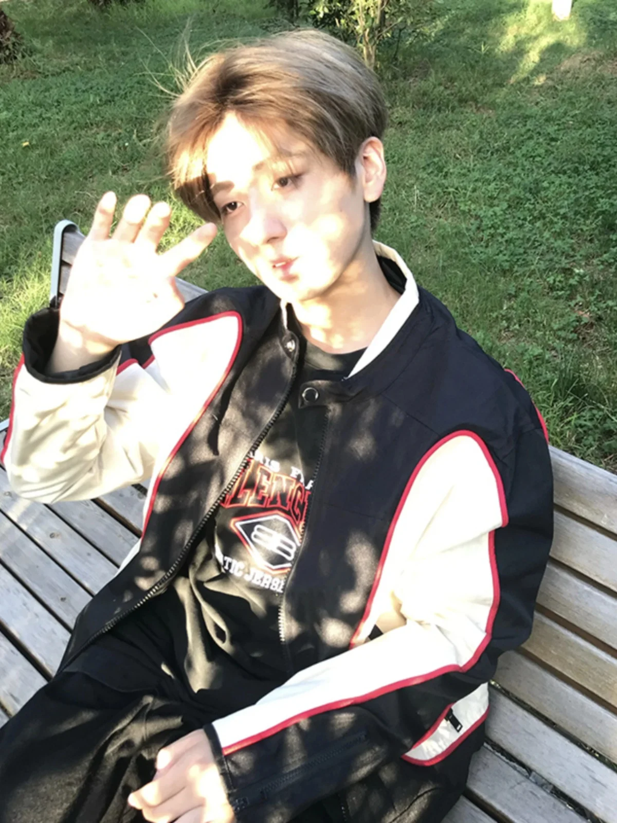 

Новая мужская мотоциклетная куртка 2024 года в стиле Color Block, американский ретро-дизайн, гоночная, приталенная, с длинными рукавами, на молнии, модная