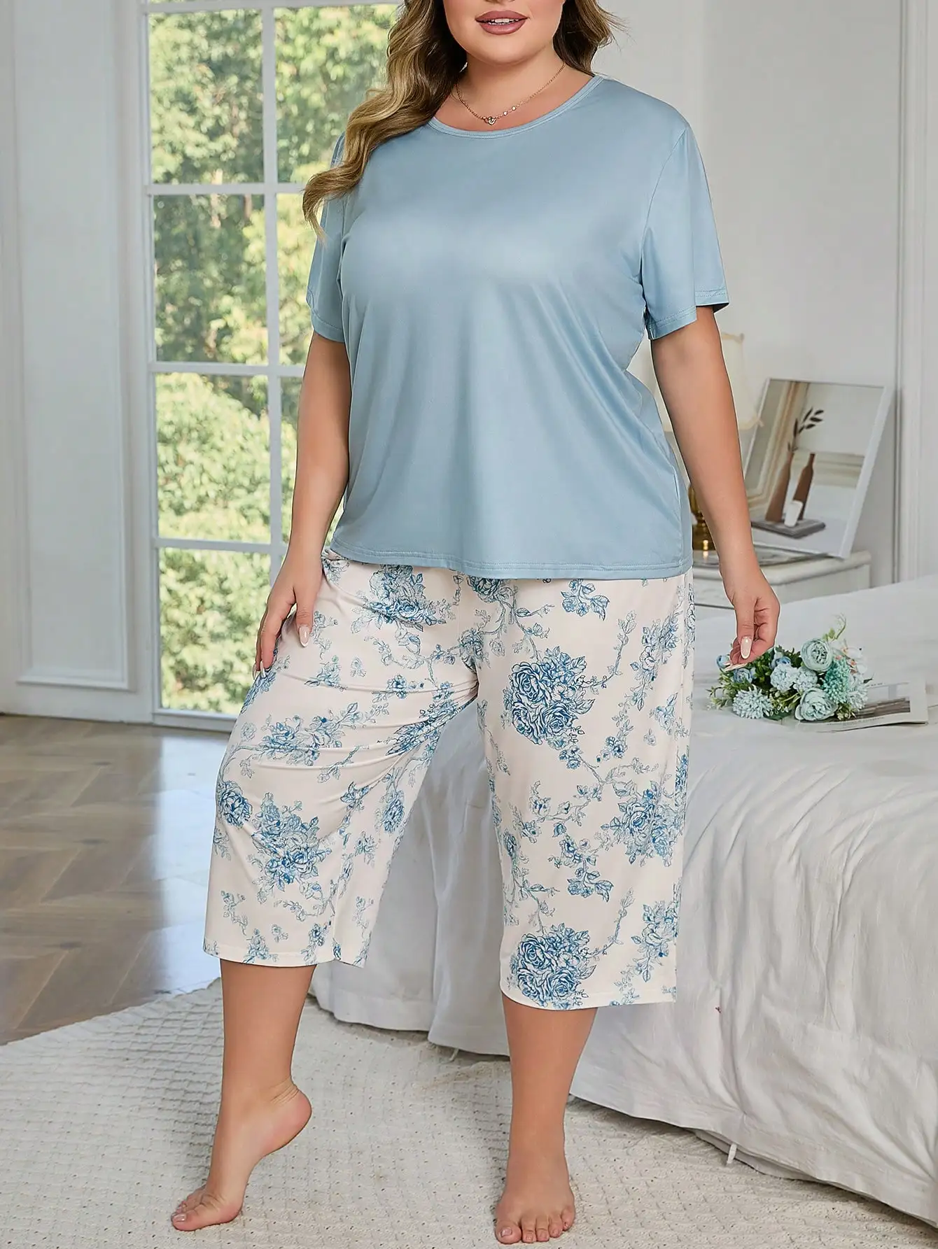 Plus Size Women Flower Print Short Sleeve T-Shirt And Pants With Elastic 2pc Pajama Set,Women Round Neck Top and Trouser Pajama