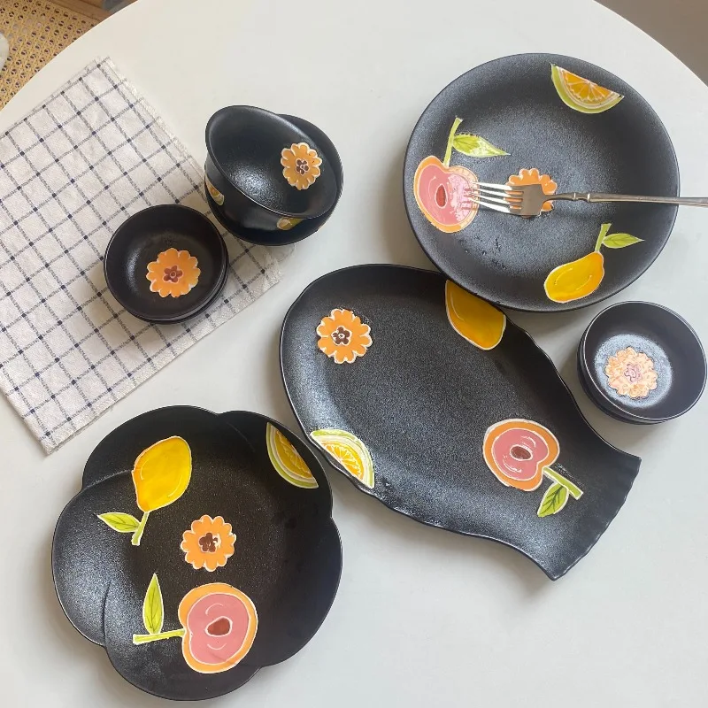Hand Painted Fruit Flower Black Matte Ceramic Tableware Japanese Style Black Pottery Decor Plate Fish Plate Western Dessert Bowl