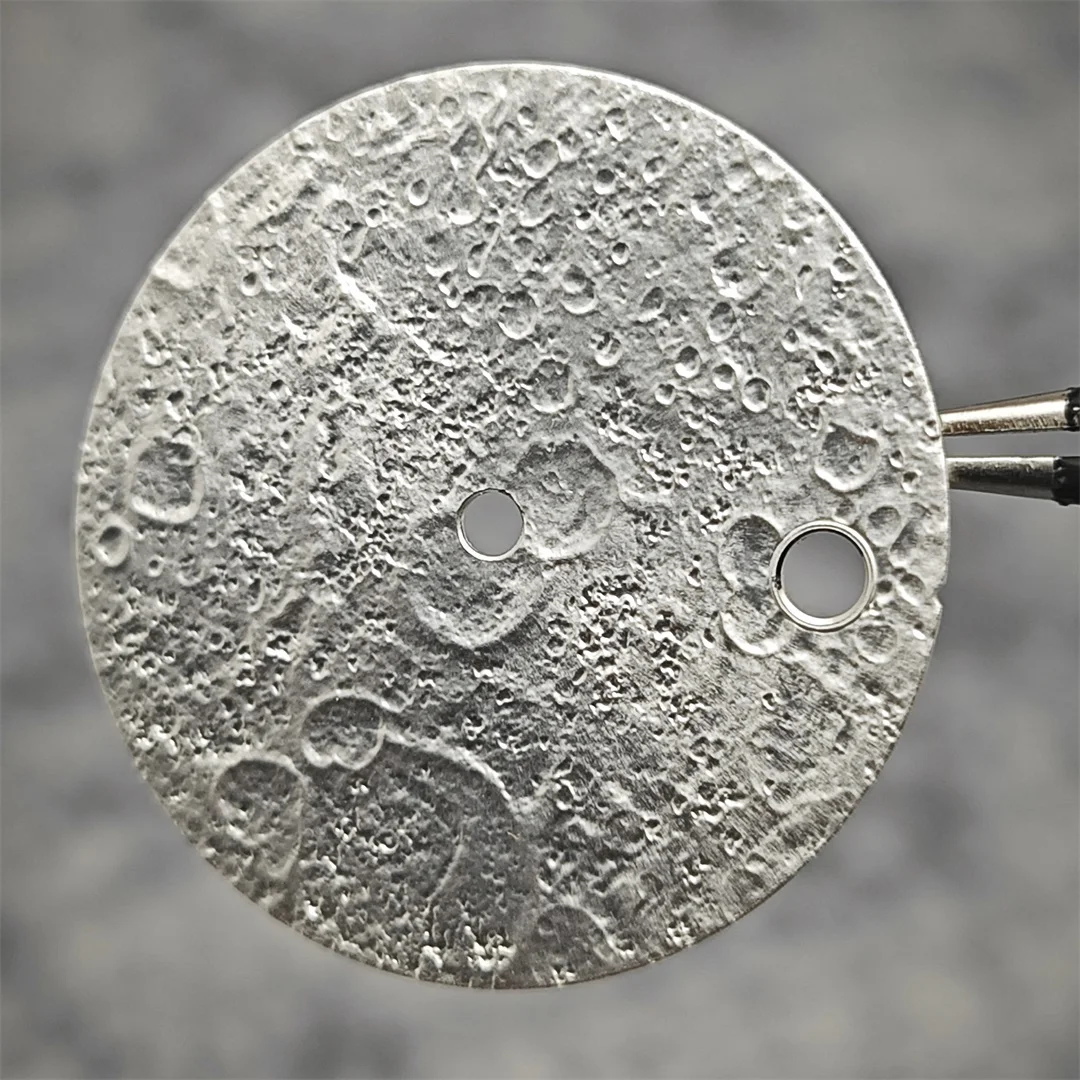 28.5mm Watch Dial Lunar Texture Surface with Single Date Space Watch Faces Replace Accessories for NH35 NH36 Movement