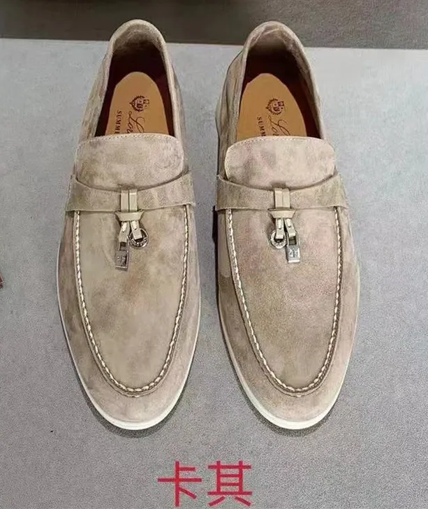 High Quality Moccasines Suede Leather Man Walk Shoes Women Spring Autumn Fashion Causale Metal Pendant Flat Lazy women Loafers