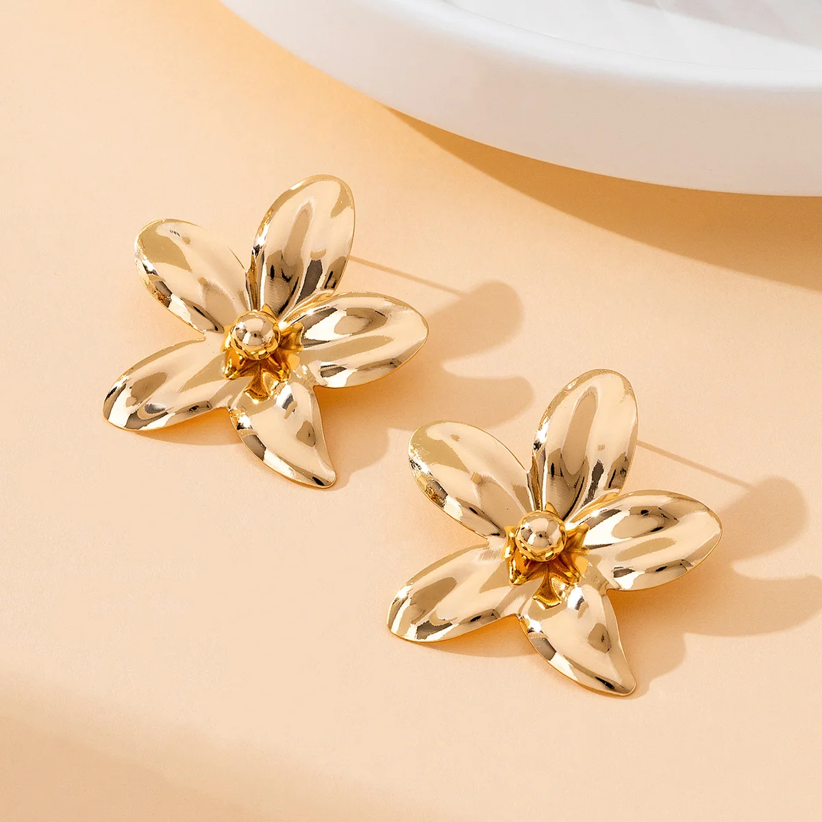 BLIJERY Fashion Gold Plated Bright Big Flower Stud Earrings for Women Vintage Style Summer Beach Vacation Statement Jewelry Gift