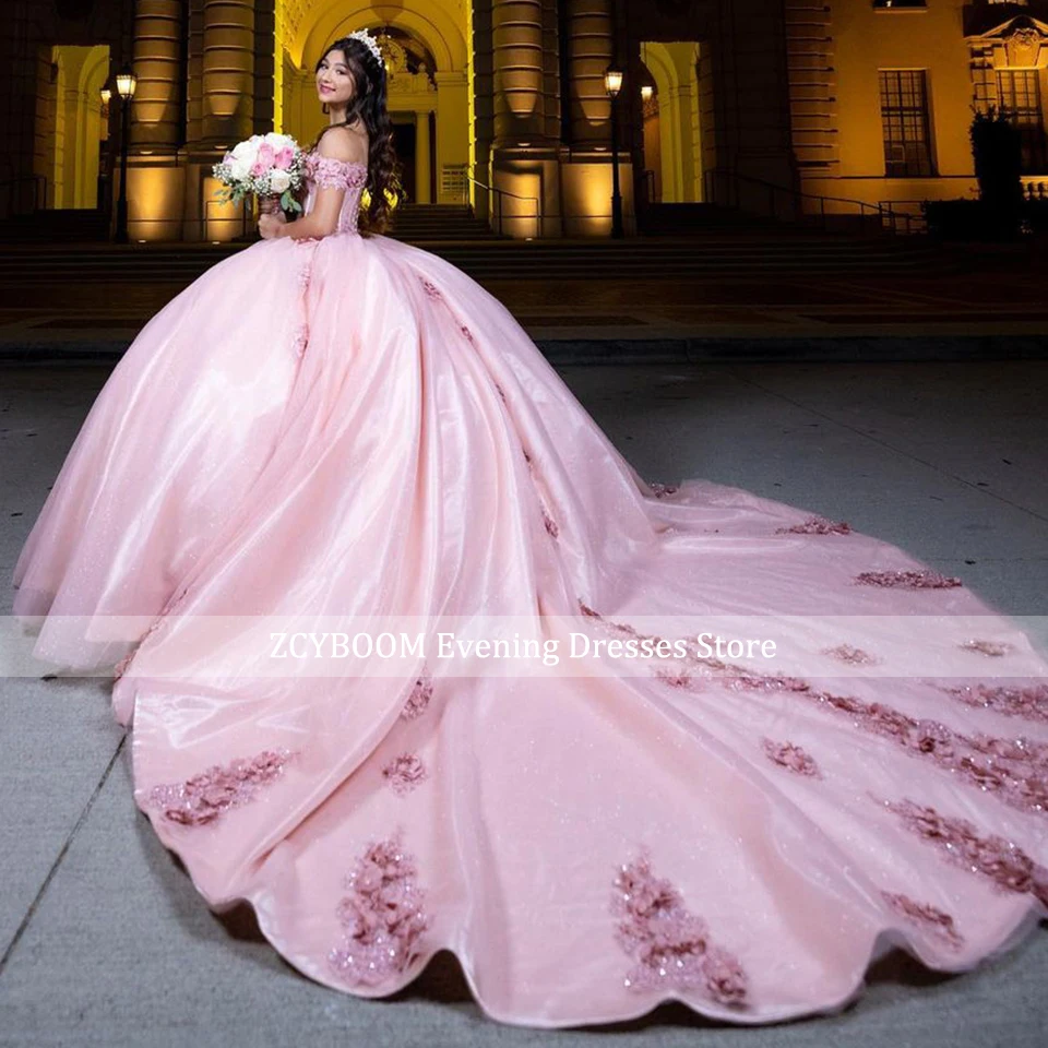 فستان Quinceanera فاخر مكشوف الأكتاف مكشوف الأكتاف مخصص 2024 مزين بالدانتيل الأميرة مشد خلفي Vestidos De 15 Años