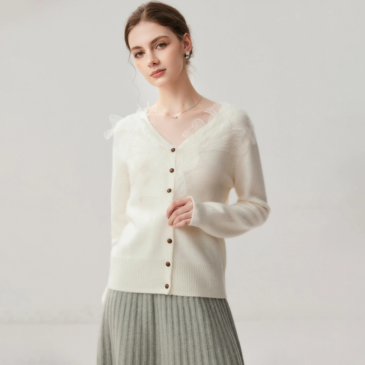 ADDONEE Women's Sweater Cardigan Autumn Winter 100% Cashmere Sweater V-Neck Knit Clothing 3D Hollow Out Flower Patch Short Coat