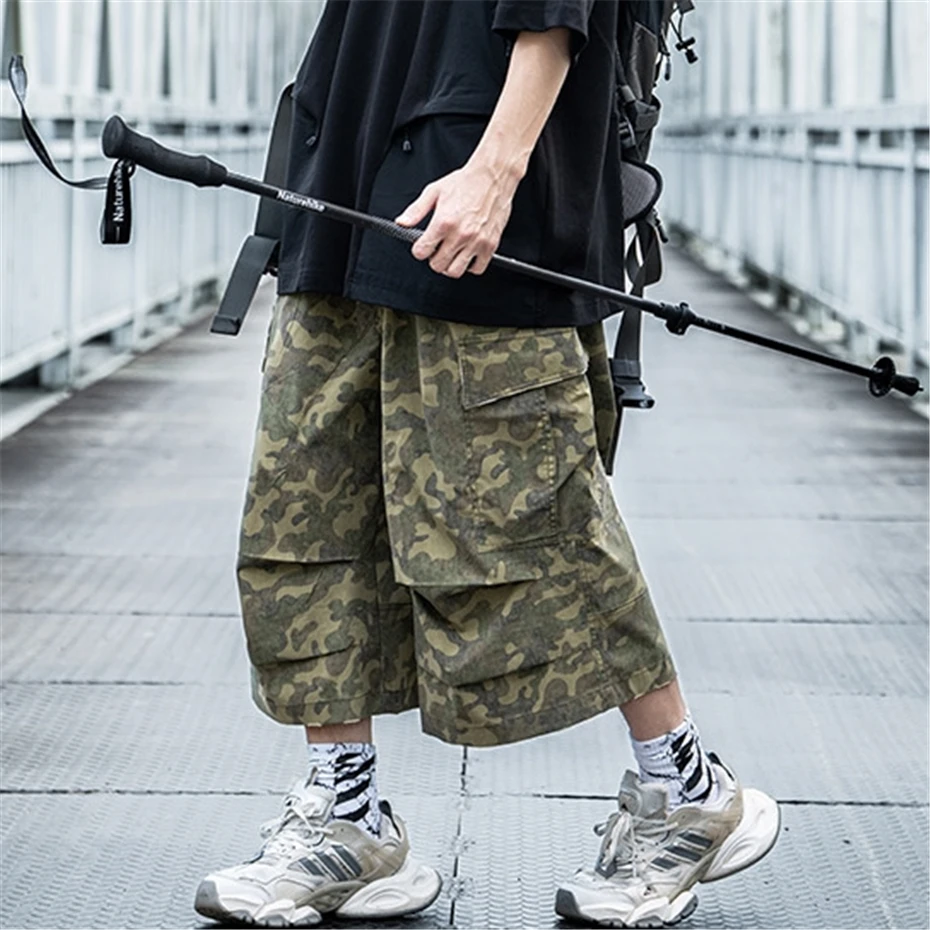 

Tactical Camouflage Short Men Punk Hip Hop Cargo Pants Paratrooper Big Pockets Outdoor Techwear Baggy Casual Calf Length Shorts