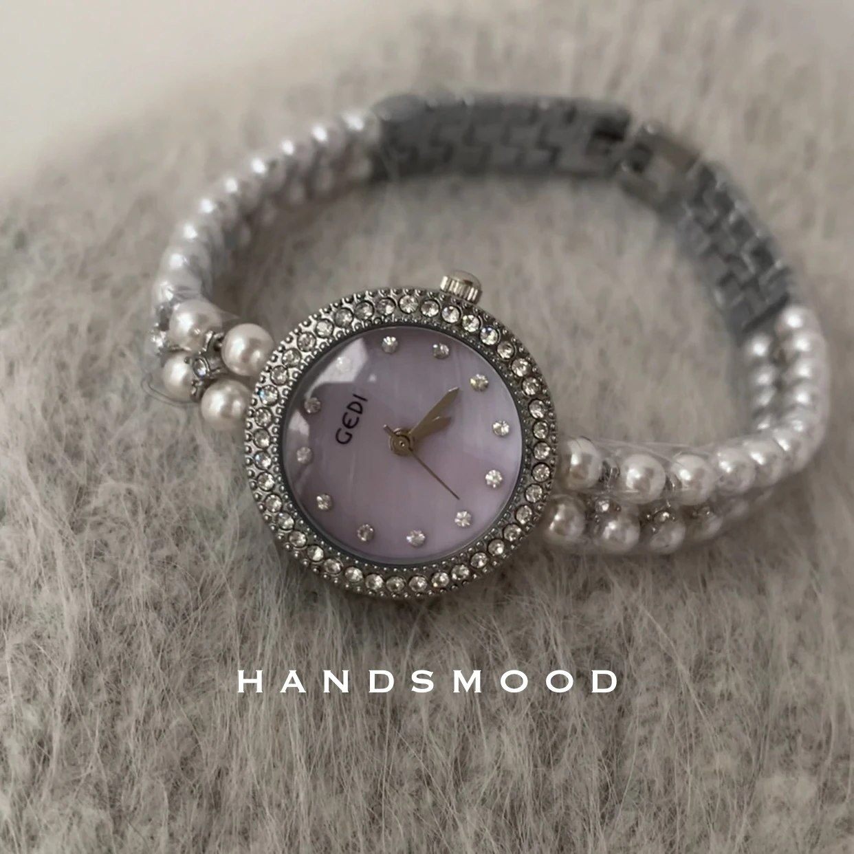 Vintage high-end luxury women's watch purple lily-shaped diamond round pearl chain small watch ladies wrist quartz watch