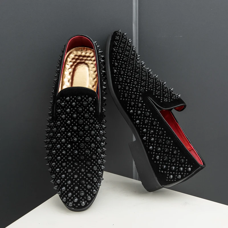 Hairdresser personality trend rivet hot diamond Loafers men\'s British vintage rhinestone shoe hipster leather shoes