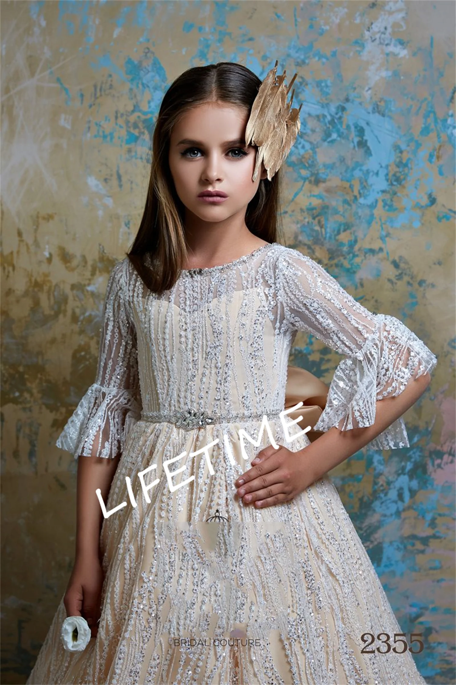 Abiti da ragazza di fiori per bambini Vintage Princess White Lace Gown Petal Sleeve Illusion Lace con fiocco Wedding anche Party