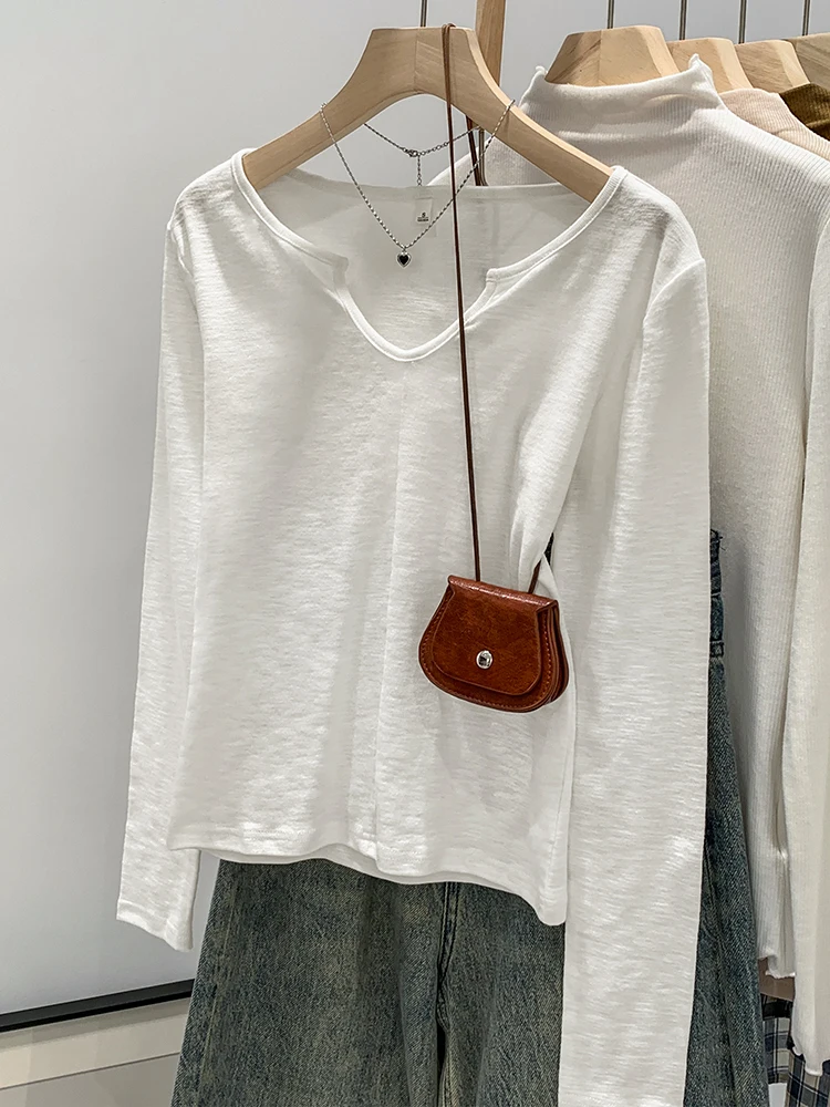 Spring Autumn Loose V-neck Knitted Top Women's Korean Style Pure Color Casual Inner Wear Soft Mellow Atmosphere T-shirt
