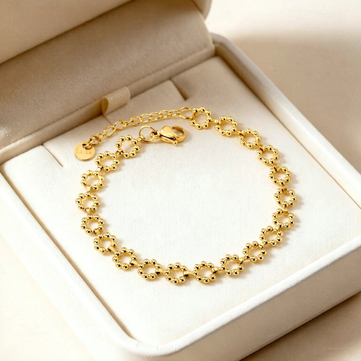 Hollow Floral Bracelet Stainless Steel Light Luxury Retro Minimalist Elegant Hand Jewelry Ideal Gift for Girlfriend's Birthday &