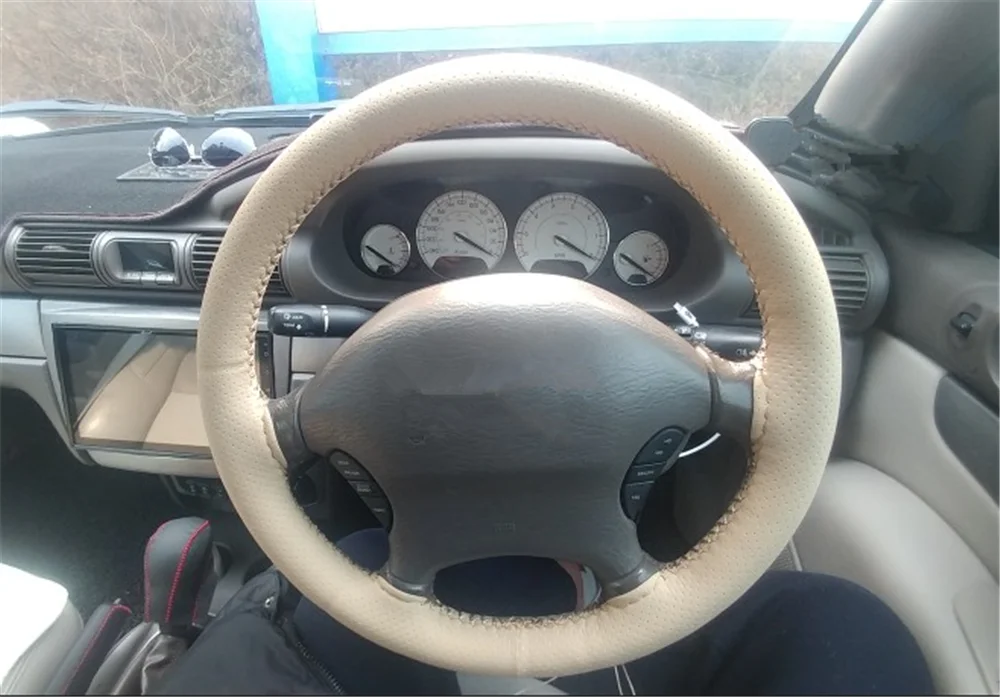 Universal car parts hand sewing steering wheel cover 36 38 40CM for Fiat Freemont Doblo 695 FCC4 500e Viaggio Strada 500C