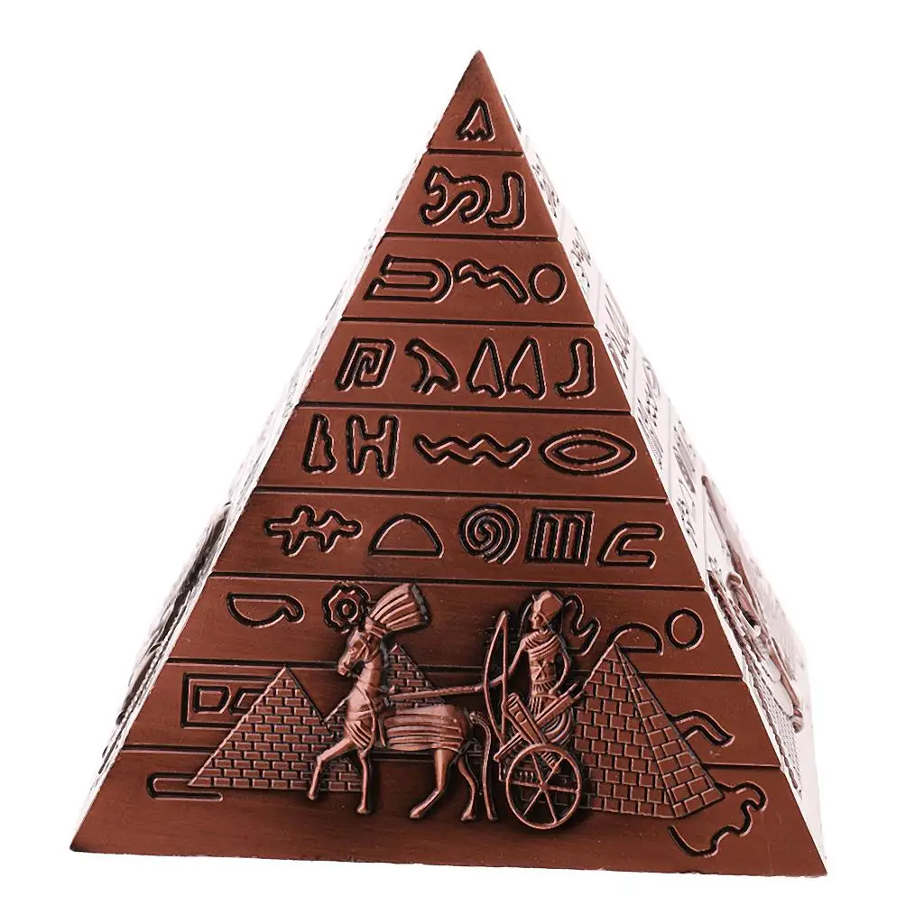 Modello di statuetta di piramidi con punto di riferimento in metallo vintage, modello di architettura, souvenir in rame
