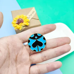 دبابيس طلاء الأظافر Blue Ladybug للجماهير ، شارات أنيمي ، JoJos Bizarre Adventure ، Giorno Giovanna ، دبابيس ، طية صدر المجوهرات ، هدايا لطيفة أفضل 12 مرهما للمبيعات للوكعة الملتهبة - No5