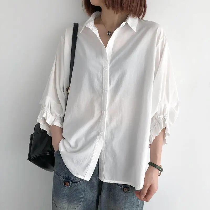 Einfarbiges Rüschenkanten-Laternenärmel-Oberteil mit Sieben-Viertel-Ärmeln Einreihiges Hemd Frühling Sommer Neue Koreanische Version Damen Locker Sitzende Übergrößen-Bluse – Detail 1