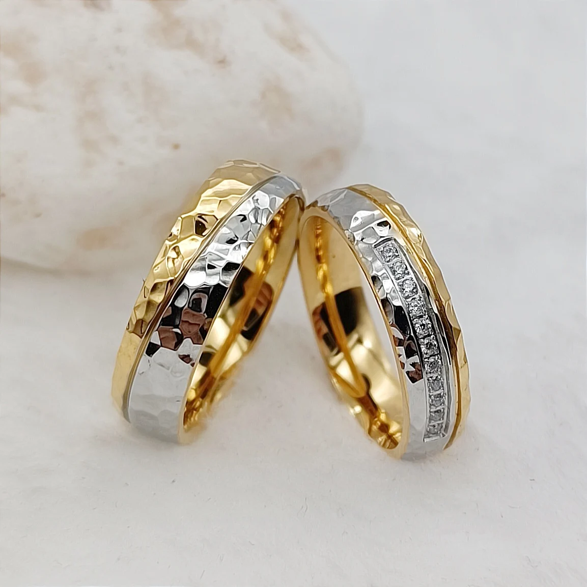 Wholesale Promise Wedding Rings Sets for Couples Western Hammered 24k Gold Plated Titanium Fashion Jewelry Marriage Lover\'s Ring