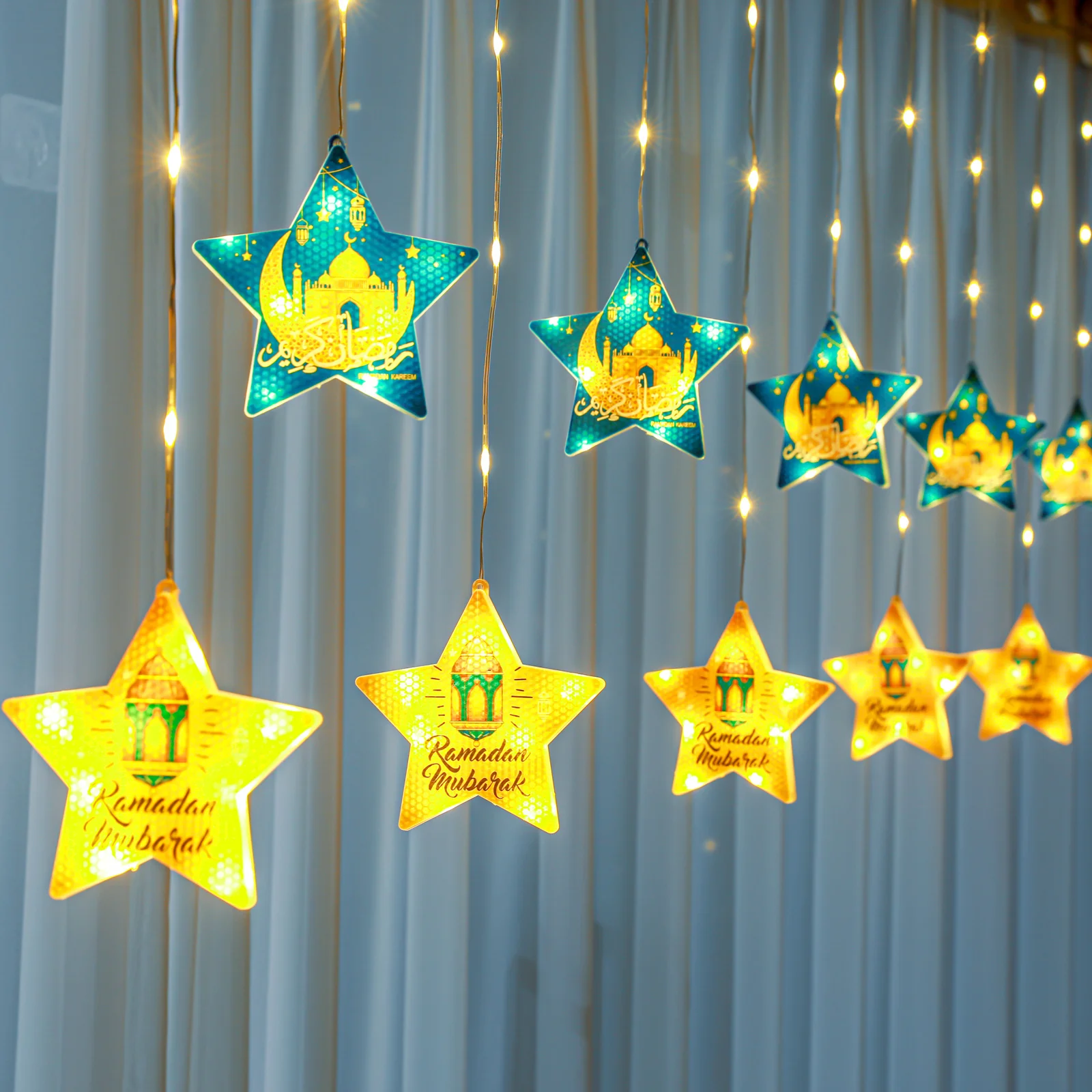 A Set Of Flashing Pentagrams LED Light Strings, Perfect Decorating Indoor Curtains During Periods Such As مضان. It Has 8