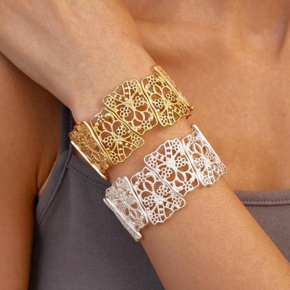 

Hollow Alloy Metal Wide Bangle Europe American Style Flower Metal Cuff Bangles Minority Design Jewelry Accessories