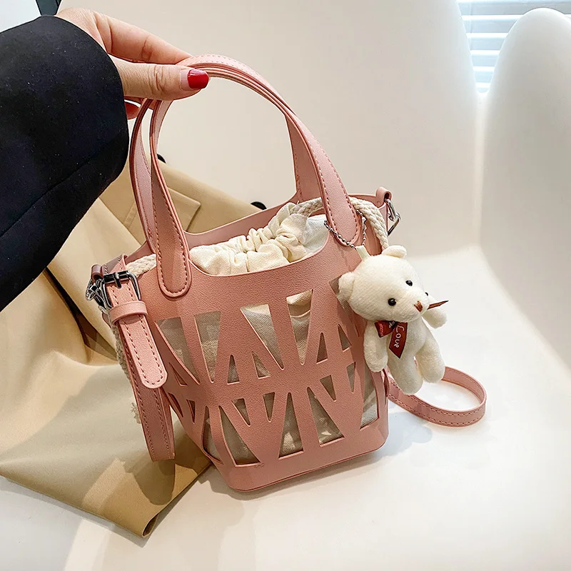 

2025 New Women's Hollow Vegetable Basket Tote - Light Luxury Large Capacity Shoulder & Armpit Bag