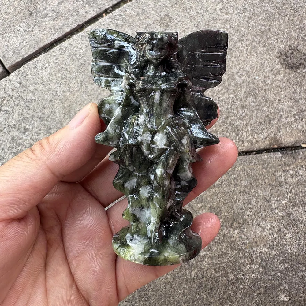 Op maat gemaakte natuurlijke jade vlinderfee beeldje - Edelsteen mythische sprite sculptuur tafeldecoratie voor energiebalans