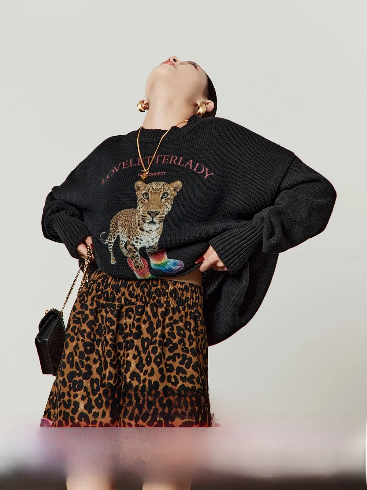 

Вязаный свободный повседневный свитер с круглым вырезом для женщин, новинка зимы, с принтом, удобный топ от Zhou Li Wu