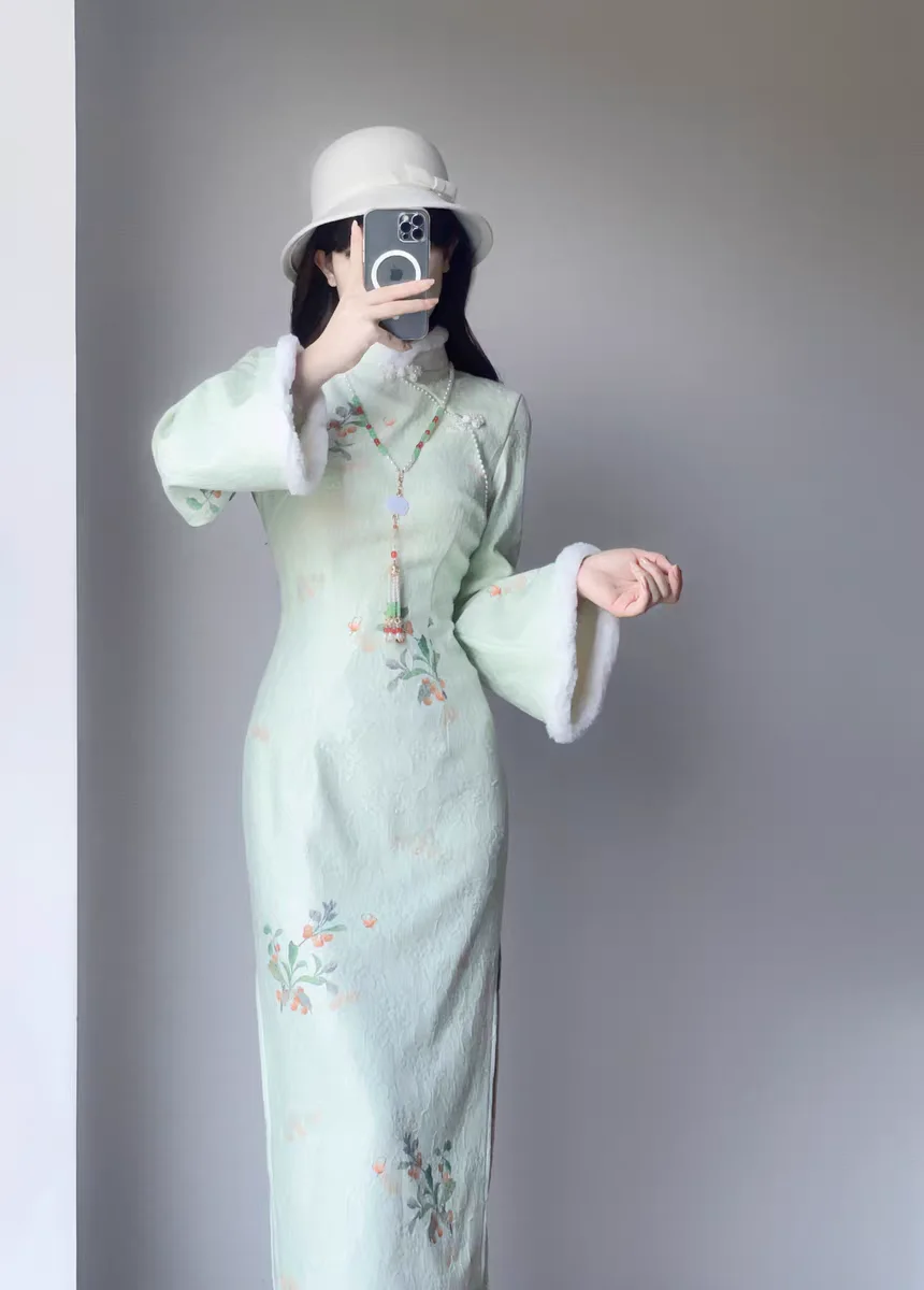 

Оригинальная новая китайская утепленная юбка JL Qianjin в национальном стиле ретро с цветочным узором и длинными рукавами