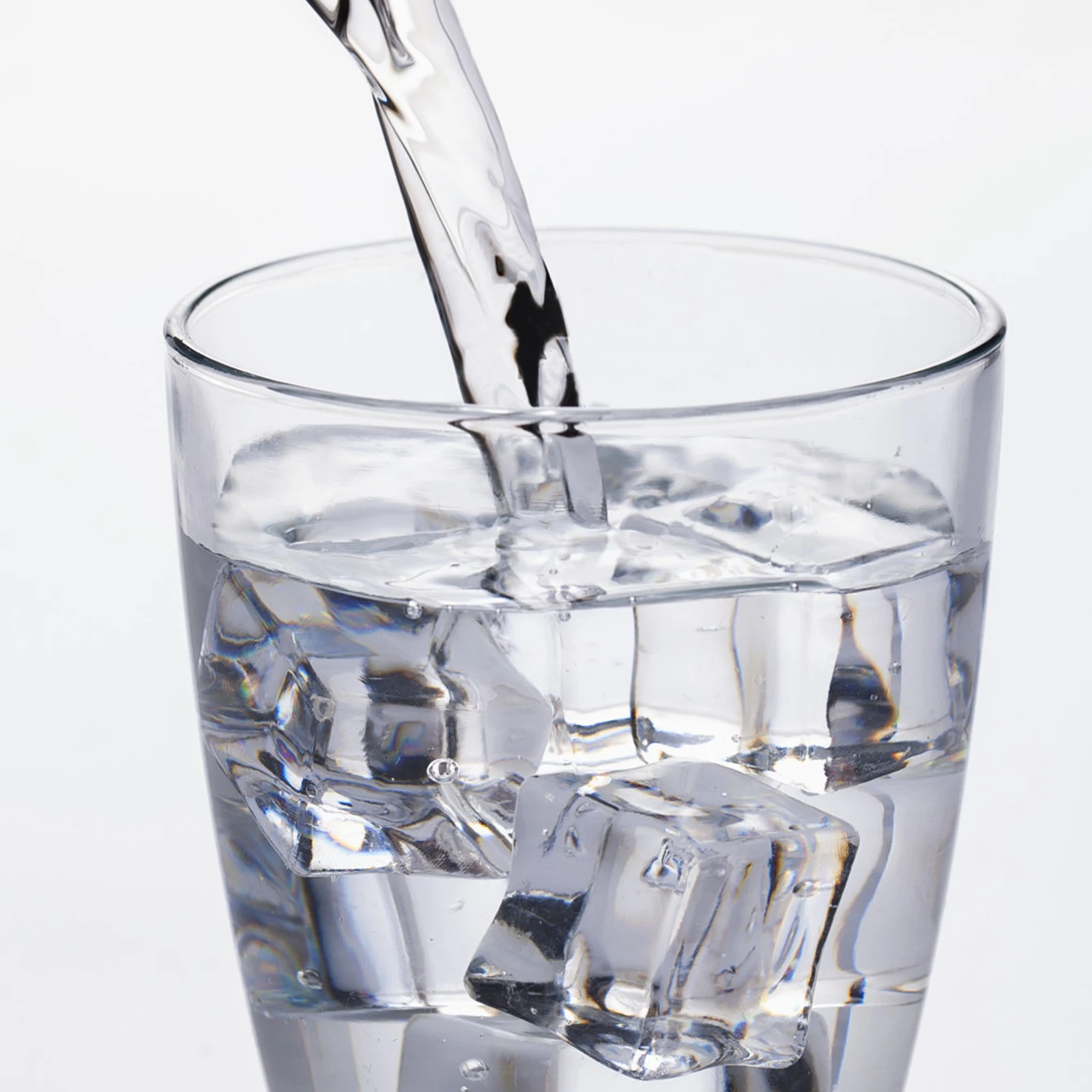 

50pcs Simulated Ice Cubes Acrylic Decorative Plastic Fake Crystal Photography Props Vase Fillers Clear Artificial