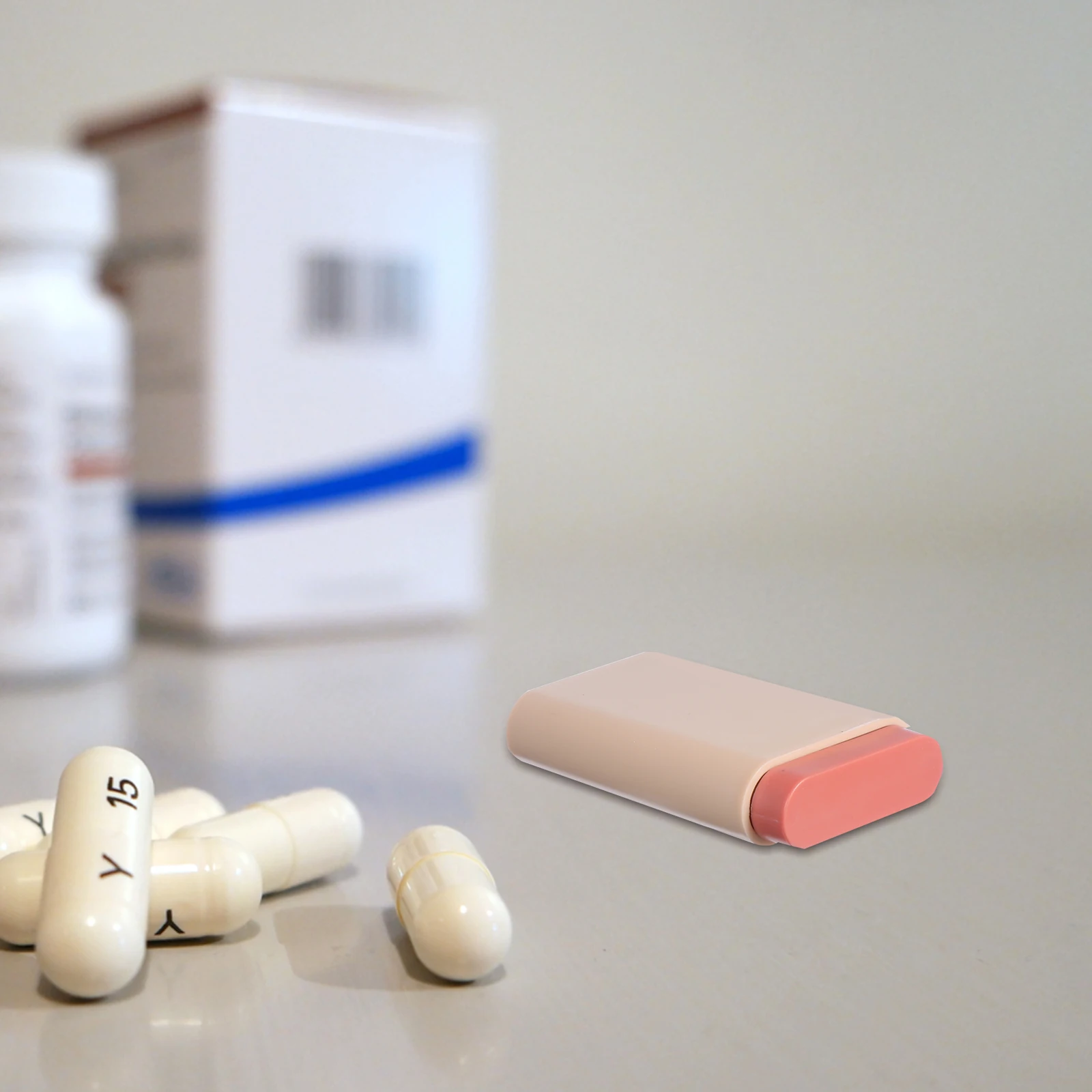 

2PCS Mini Pill Box Portable Green Travel Medicine Container ganizer Storage Practical Sealed Durable High Quality Health