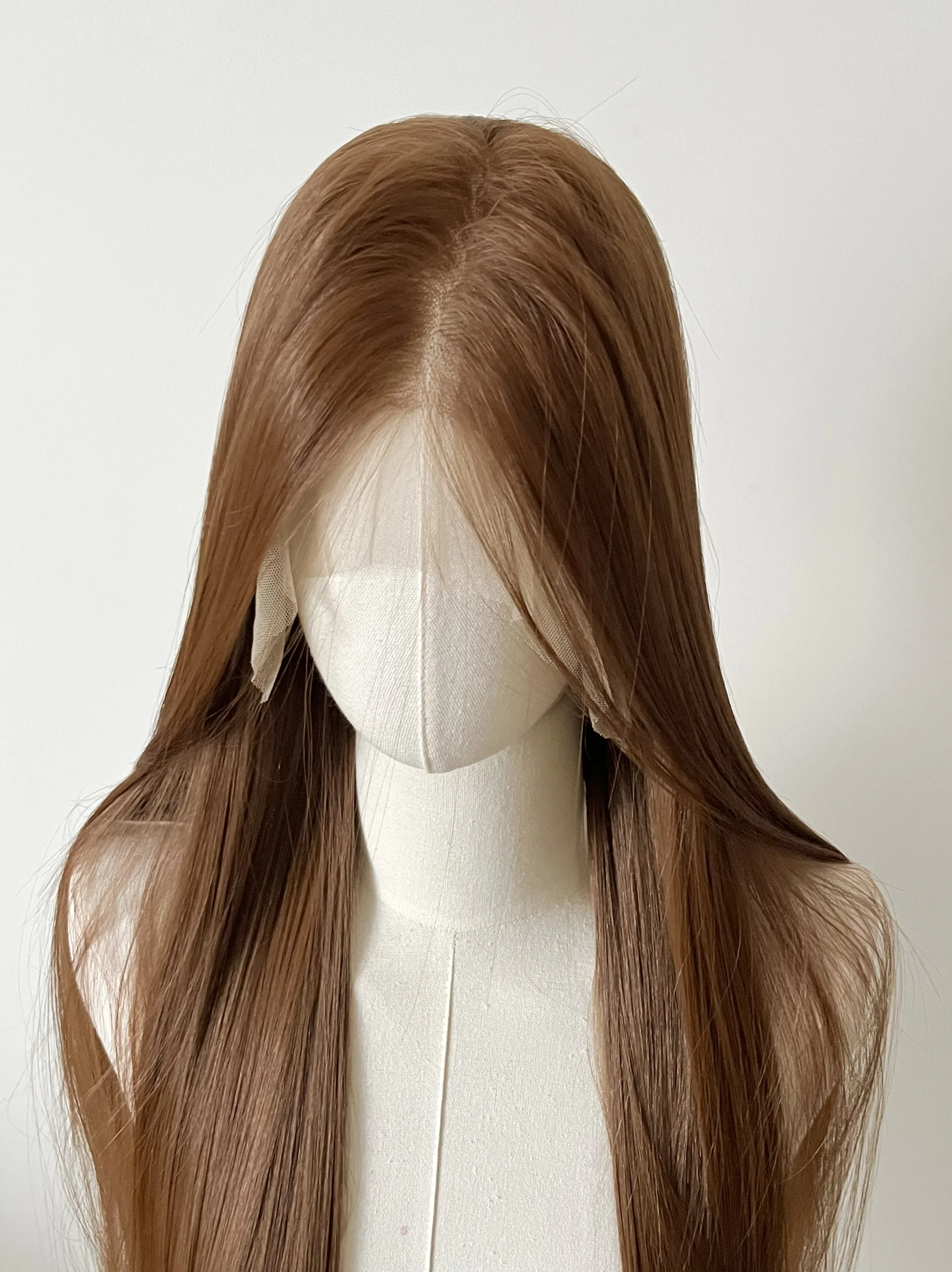 Golden Brown Lace Front Wigs Long Straight Honey Blonde Wigs for Women 26inch High Quality Synthetic Lace Wigs for Cosplay Wear