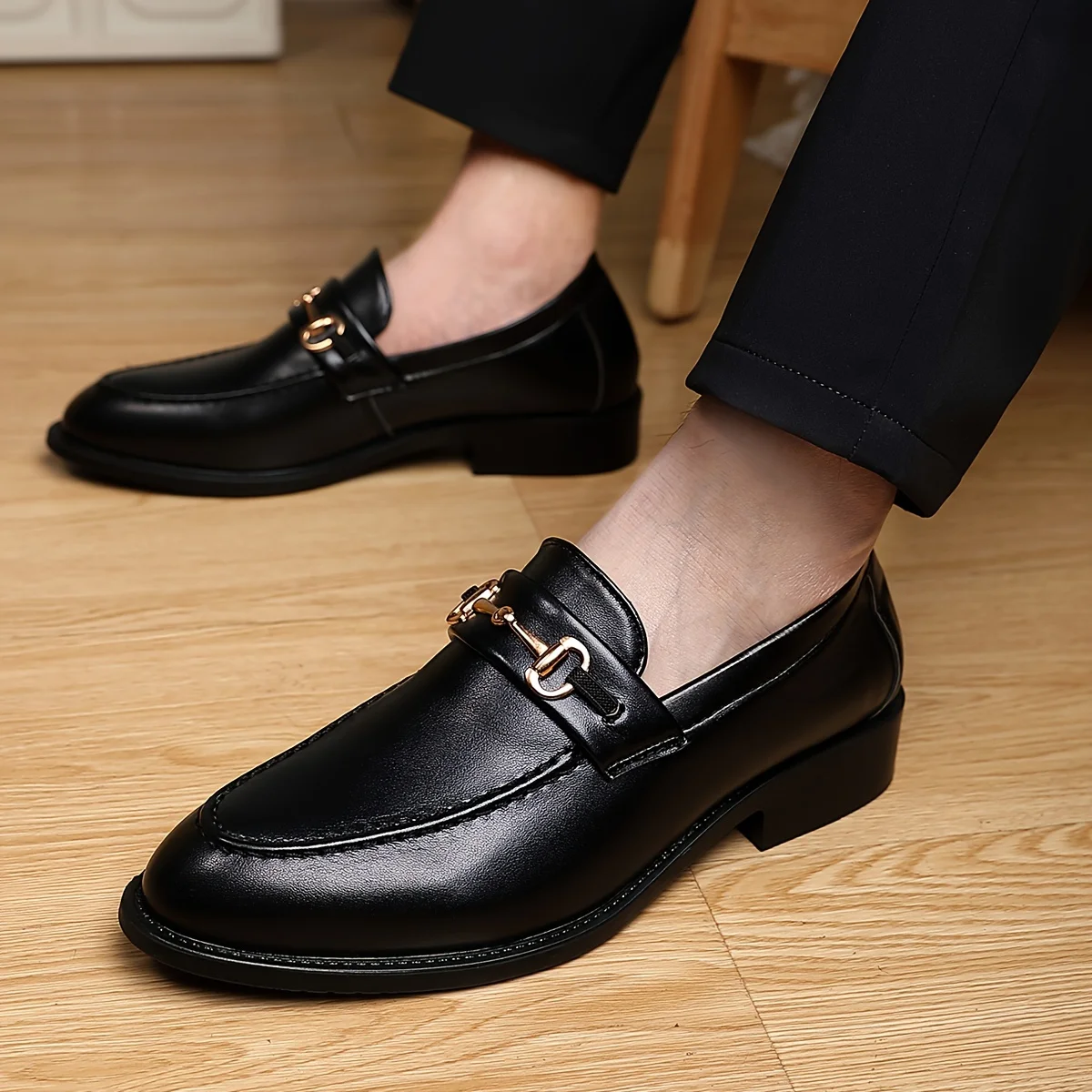 Summer Fashion  Luxury Men\'s Business Slip-on Loafers Male Office Leather Shoes Soft Light  Driving Shoes Black Casual  Party