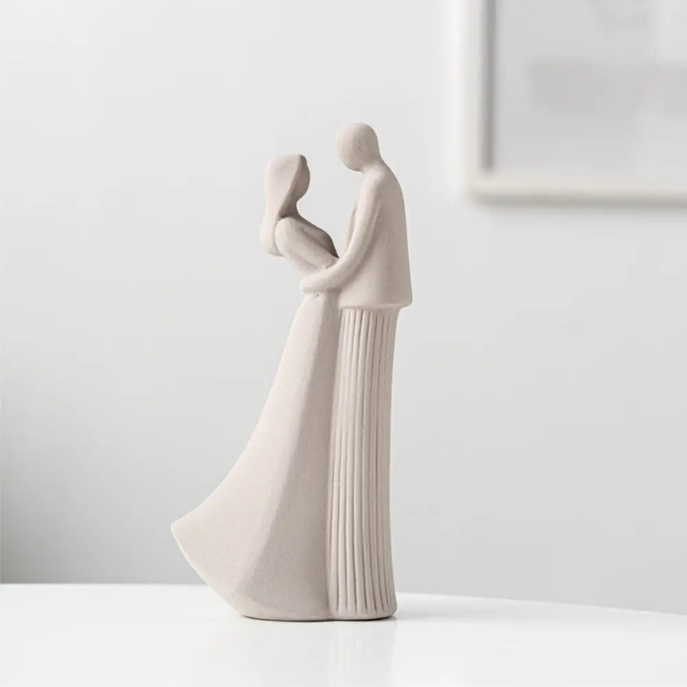 Ceramic Abstract Figures Simple Modern Hugging Couple Statue Creative Handicraft Lovers Sculpture Wine Cabinet Entrances