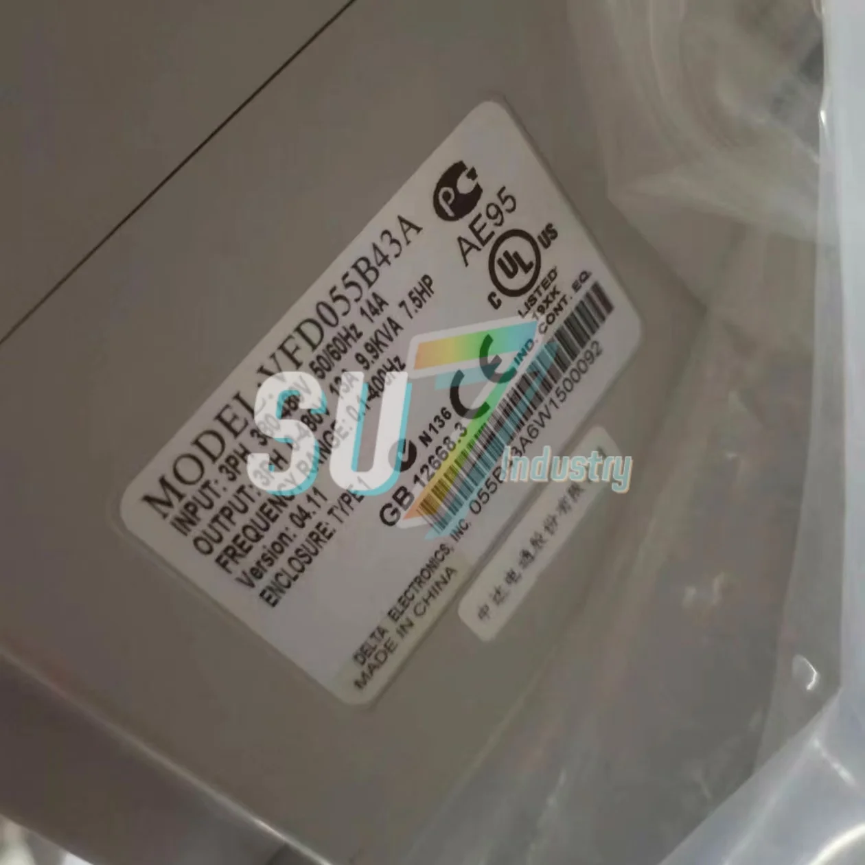 VFD185B43A 周波数コンバータ 新品オリジナル