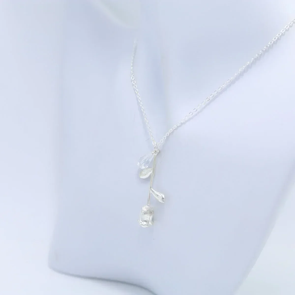 stainless steel fashion rose pendant necklace waterproof jewelry collarbone  for women  gifts