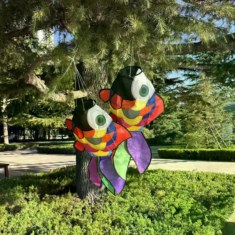 Giocattoli da gioco per bucato per bambini, 1 pezzo di manica a vento con aquilone di pesce arcobaleno, decorazione da giardino per esterni con ciondolo aquilone 3D con pesce perla