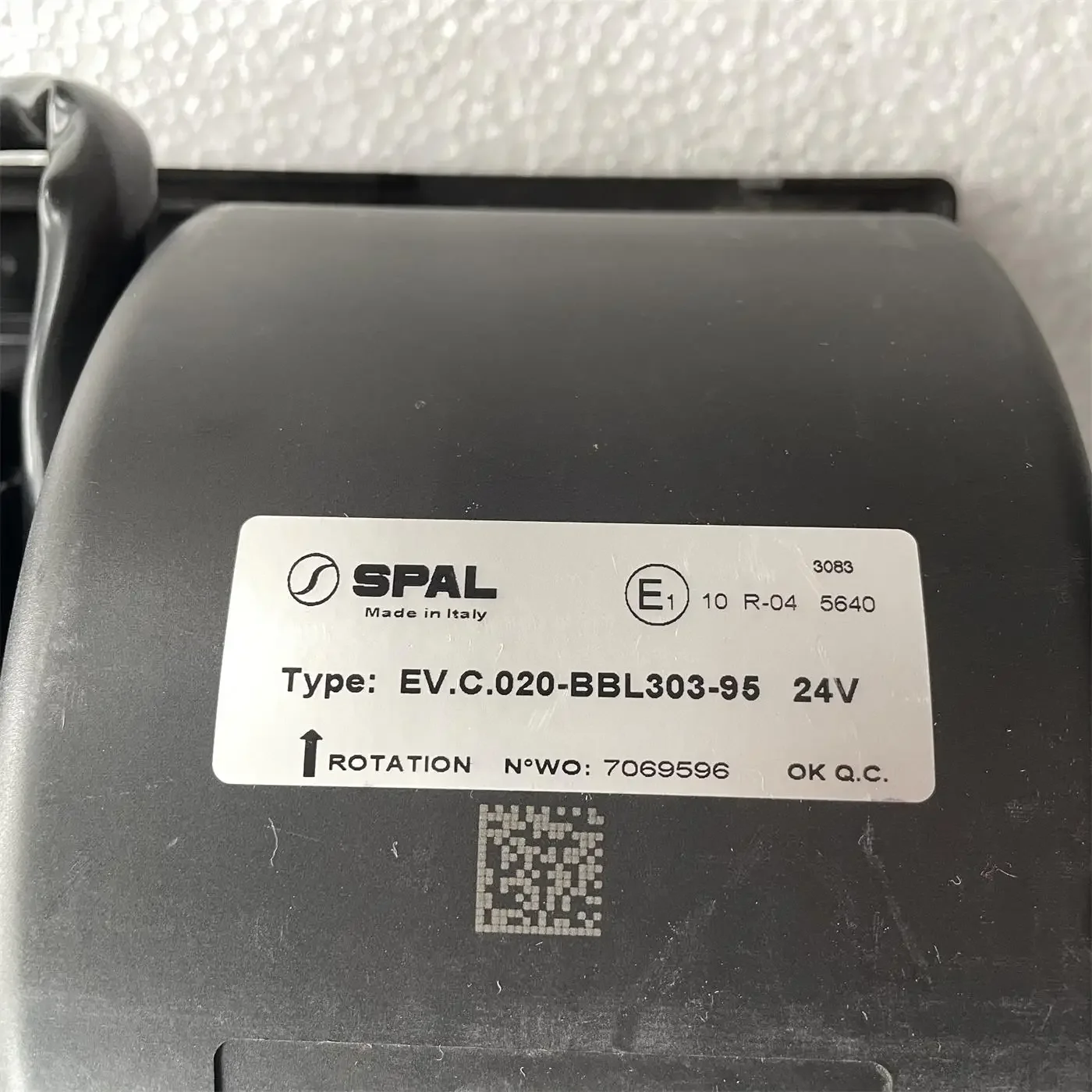 En stock, Motor de ventilador de aire de coche RGFROST 24V Auto A/C para Motor de ventilador de evaporador Spal 30007008 30007035 EV.C.020-BBL303-95