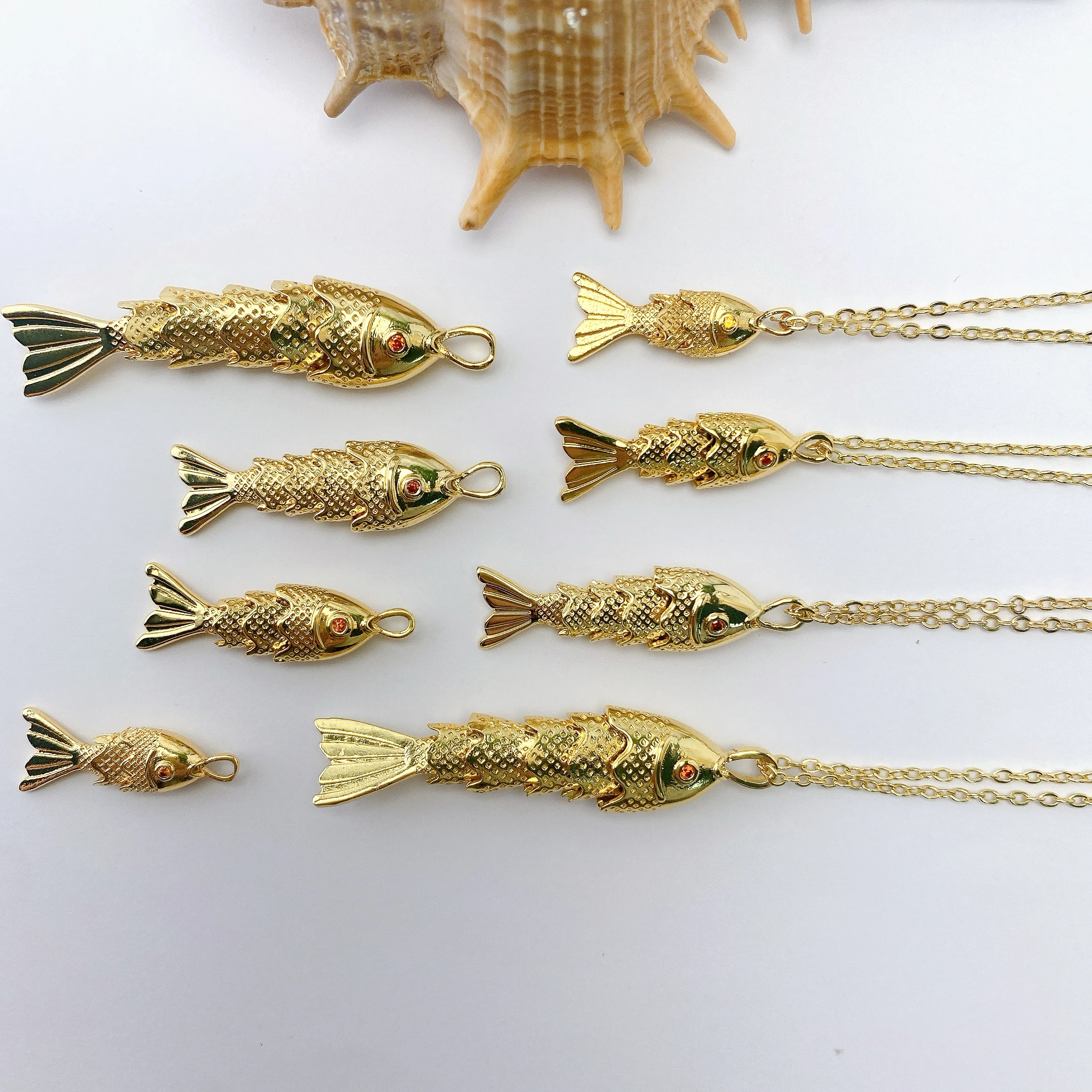 New Brass Ocean-style Jewelry Pendant 18K Real Gold Plated Movable Fish-shaped Animal Transparent Cubic Zirconia Necklace