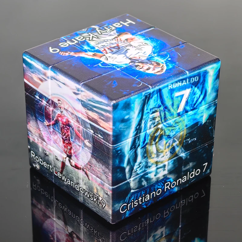 3x3x3 キューボ 3D 印刷サッカー選手 3x3 マジックスピードキューブトルネードパズルフィジェットおもちゃ子供のギフト