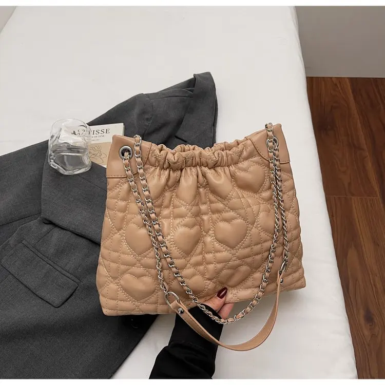 Stilvolle und schlichte Damentaschen mit Kette, vielseitige One-Shoulder-Taschen, schräge Spanntaschen für Pendlerinnen